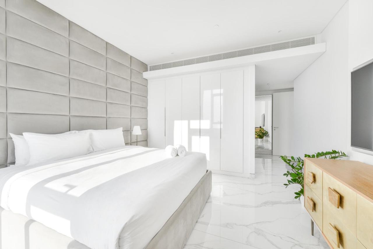 Luxe 3 Bedroom Oceanfront Apartment In The Heart Of Bluewaters Island Dubai Exterior photo