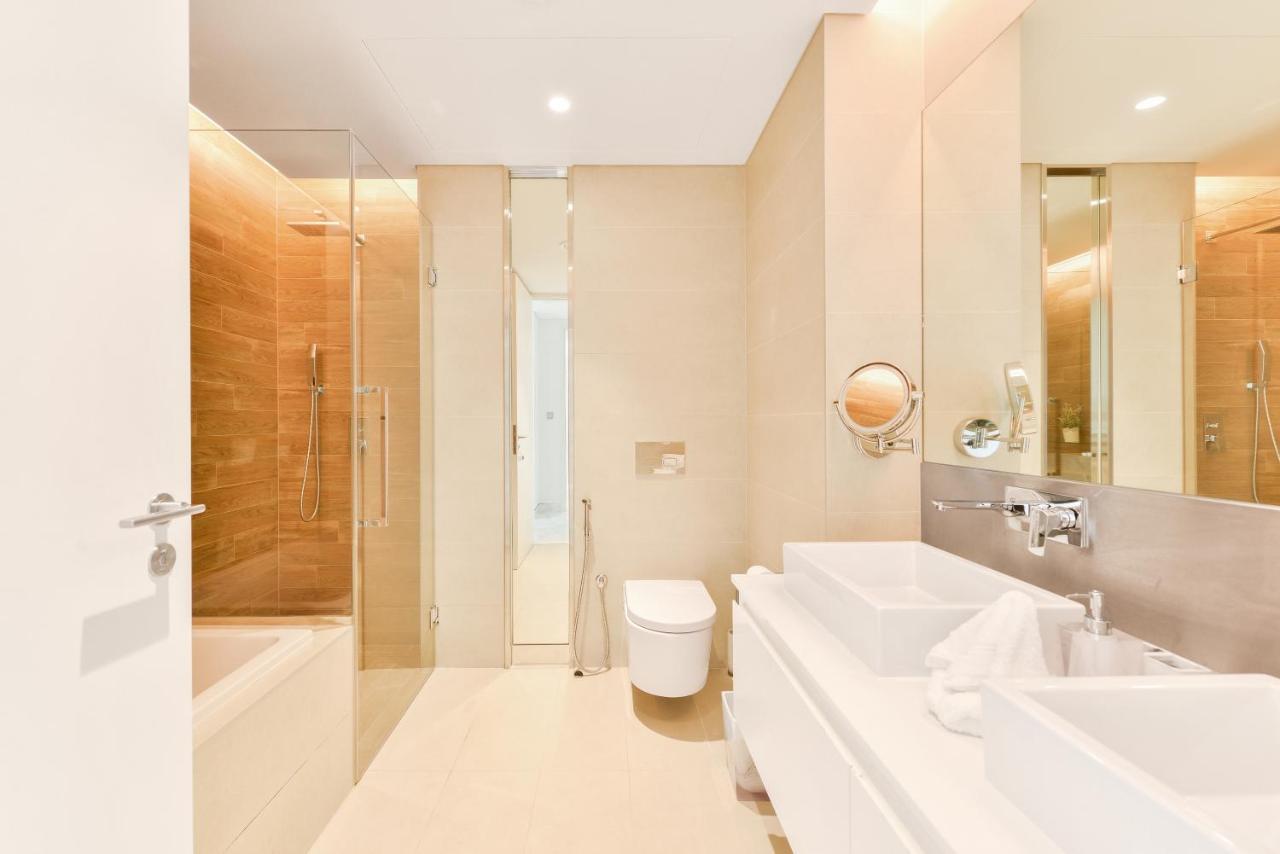 Luxe 3 Bedroom Oceanfront Apartment In The Heart Of Bluewaters Island Dubai Exterior photo