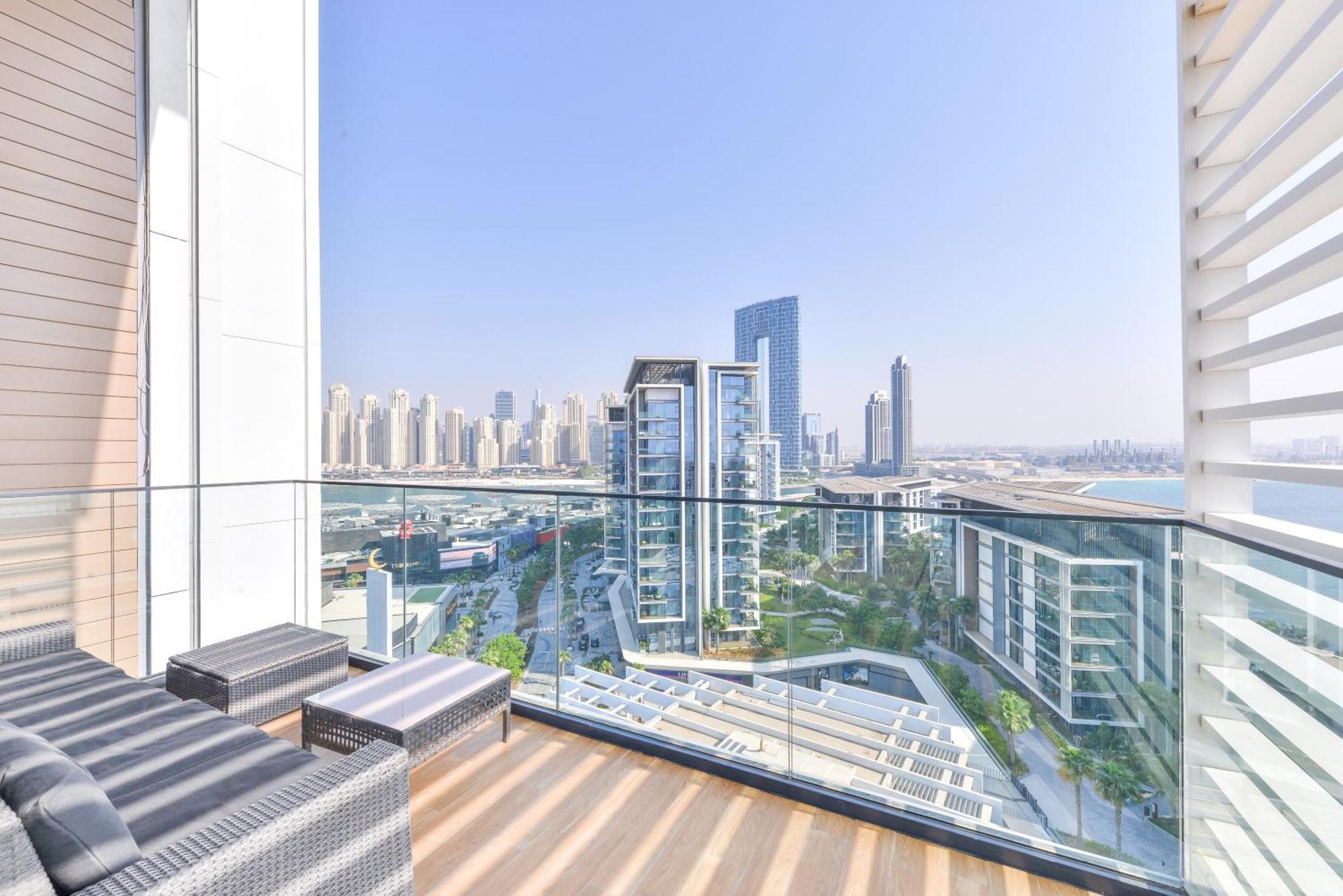 Luxe 3 Bedroom Oceanfront Apartment In The Heart Of Bluewaters Island Dubai Exterior photo