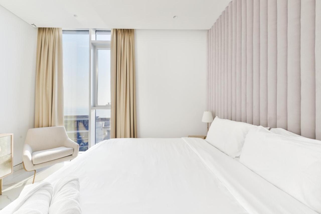 Luxe 3 Bedroom Oceanfront Apartment In The Heart Of Bluewaters Island Dubai Exterior photo