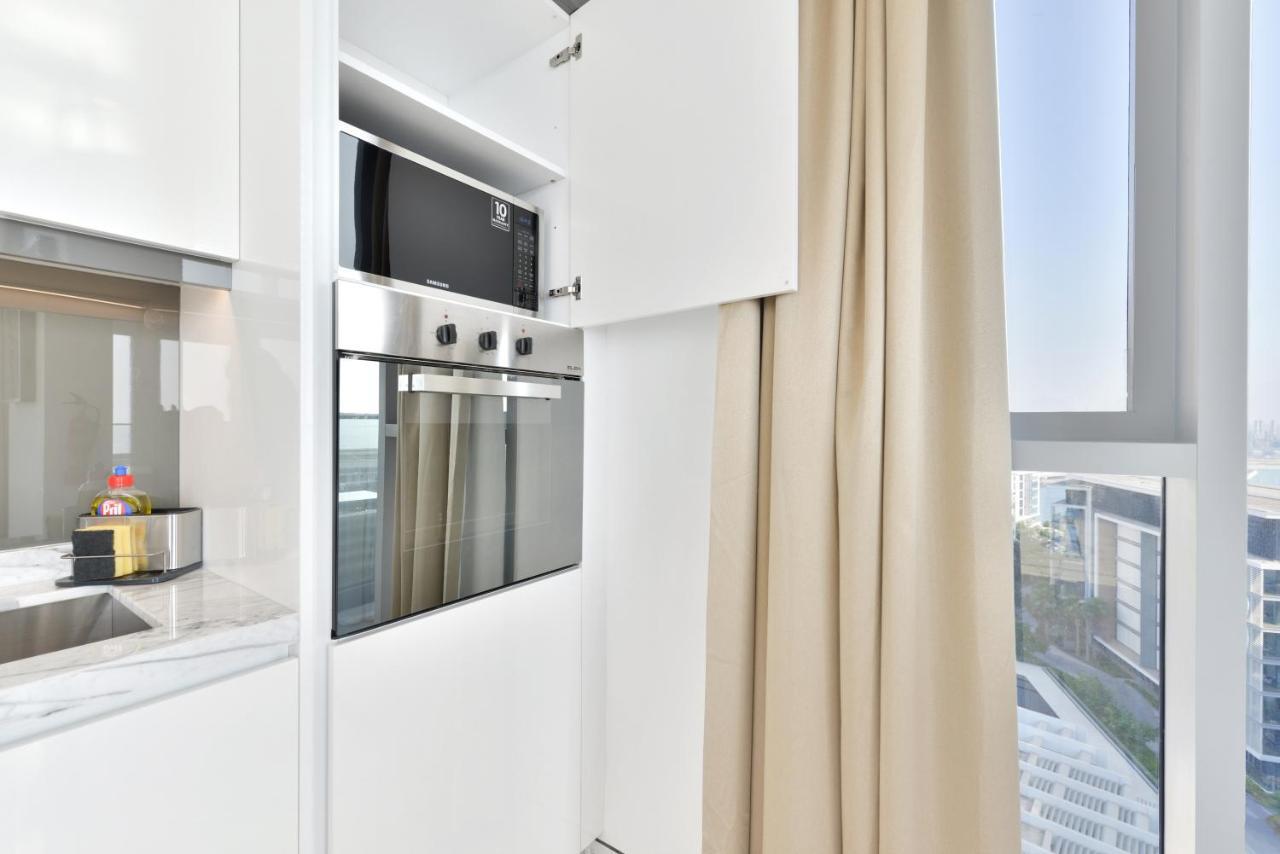 Luxe 3 Bedroom Oceanfront Apartment In The Heart Of Bluewaters Island Dubai Exterior photo