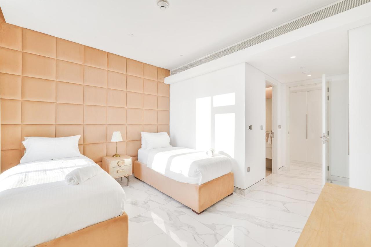 Luxe 3 Bedroom Oceanfront Apartment In The Heart Of Bluewaters Island Dubai Exterior photo