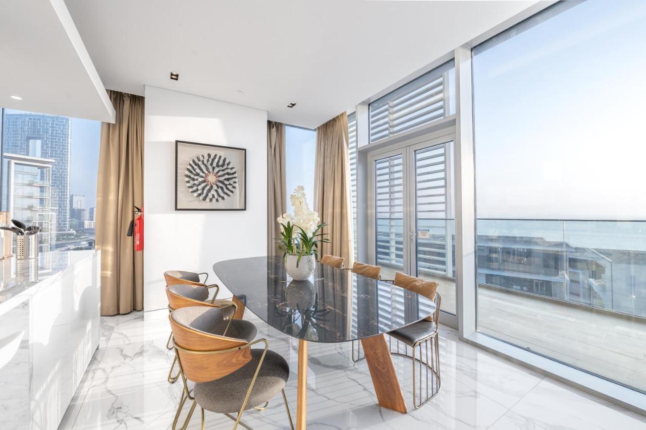 Luxe 3 Bedroom Oceanfront Apartment In The Heart Of Bluewaters Island Dubai Exterior photo